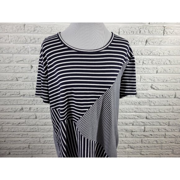 Sag Harbor Womens Top 2X Plus Tee Short Sleeve Blue Stripe Tied Hem C4E - Picture 3 of 8